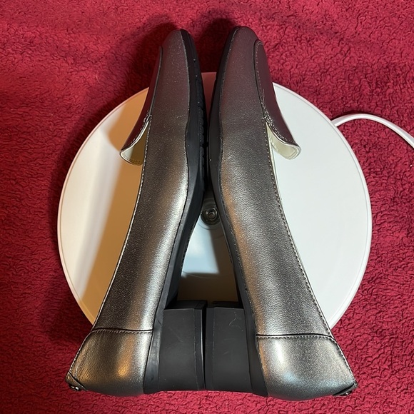 NIB $90R Anne Klein Daneen Leather Loafer 8.5 Pewter 1-1/2” Heel Rubber Sole - Picture 9 of 10